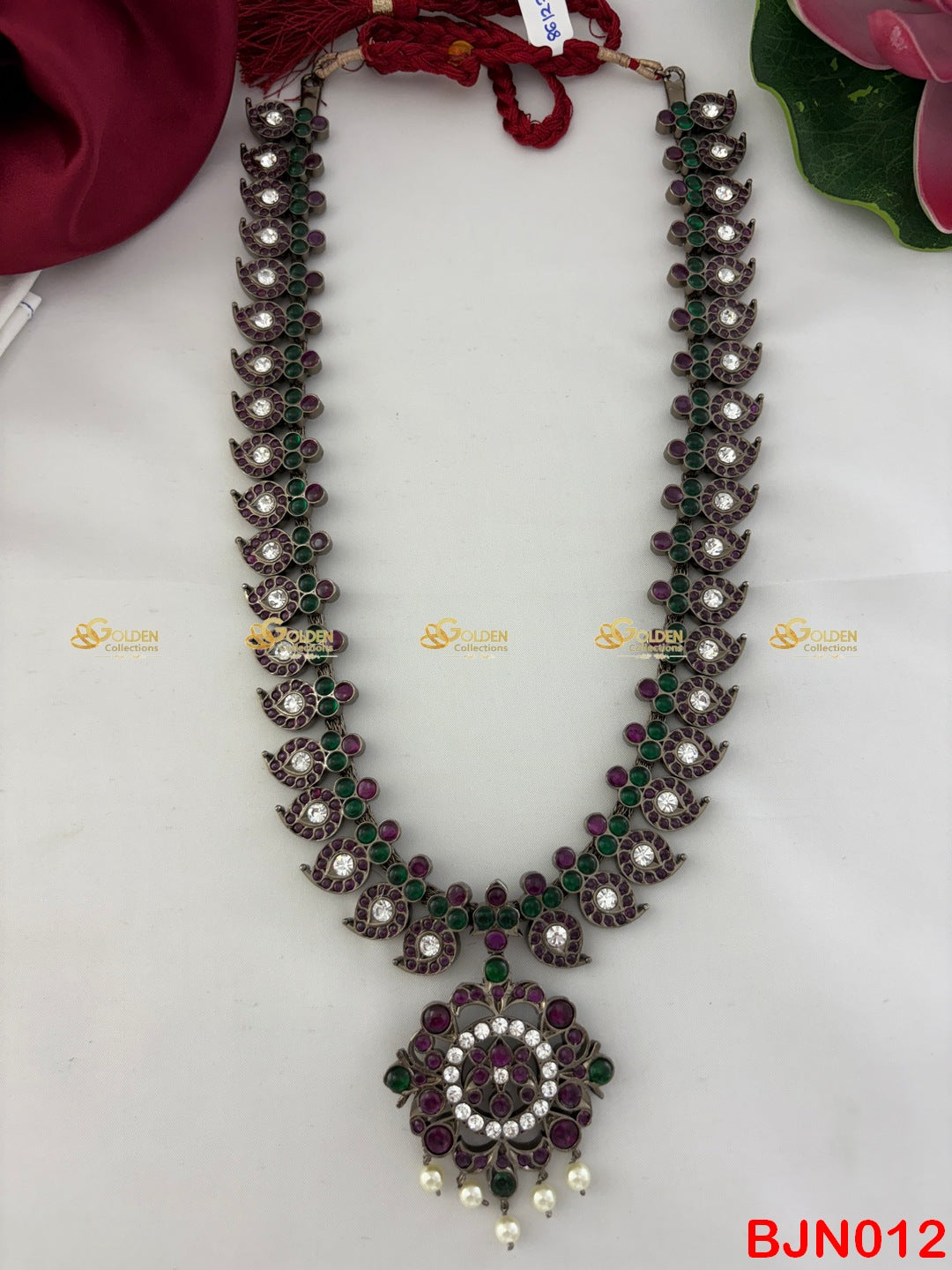 Black Kemp Mango Long Haram with round floral pendant and pearls. Perfect for Bharatanatyam, Kuchipudi, temple jewellery, and South Indian bridal wear. Goldencollections