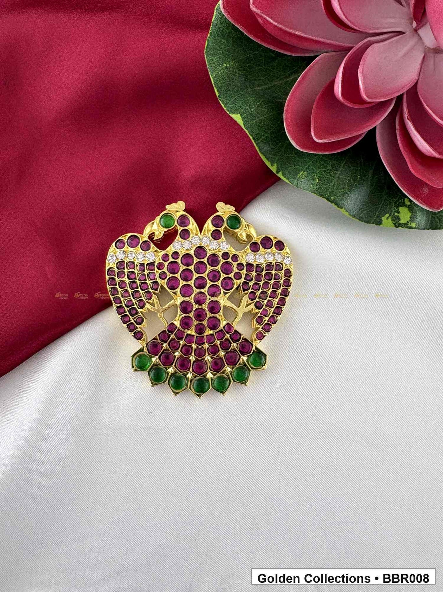 Detail view of Peacock Style Real Kemp Rakodi with Green Drops from Golden Collections