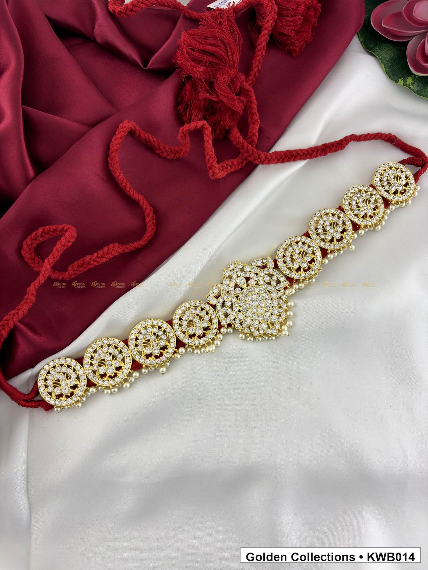 Additional product view of Pearl Medallion Real Kemp Vaddanam Waist Belt from Golden Collections