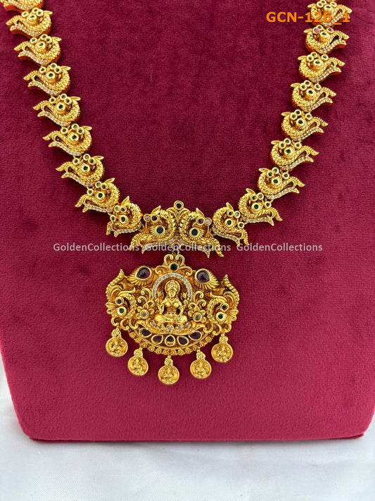 South Indian Style Short Necklace : Necklaces In Style Now GoldenCollections 2