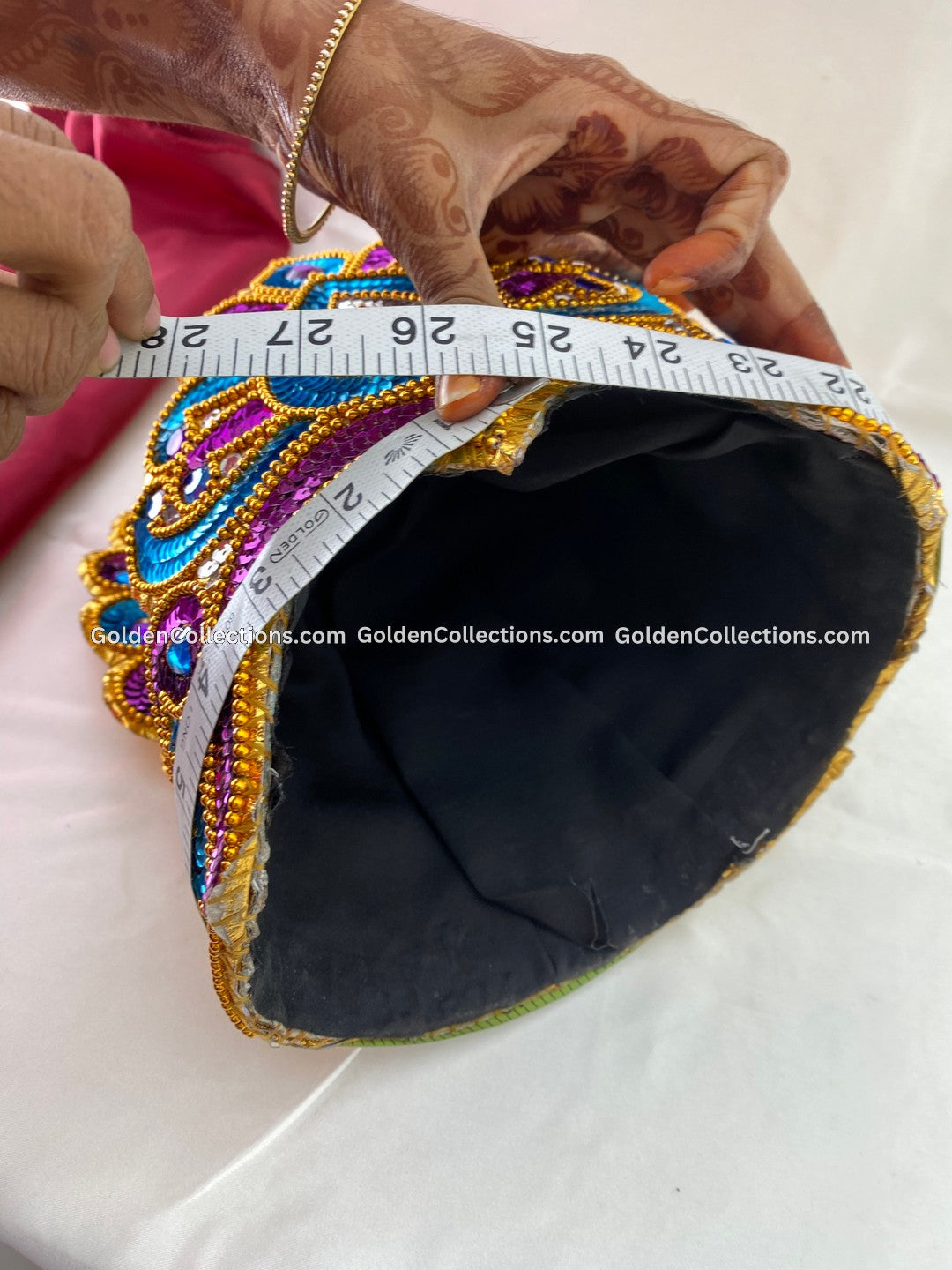 Mukut featuring intricate stone engravings 3