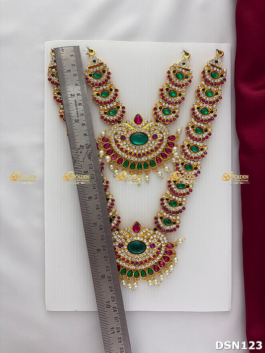 Graceful Goddess Lakshmi Jewellery Ensemble - DSN-123-1