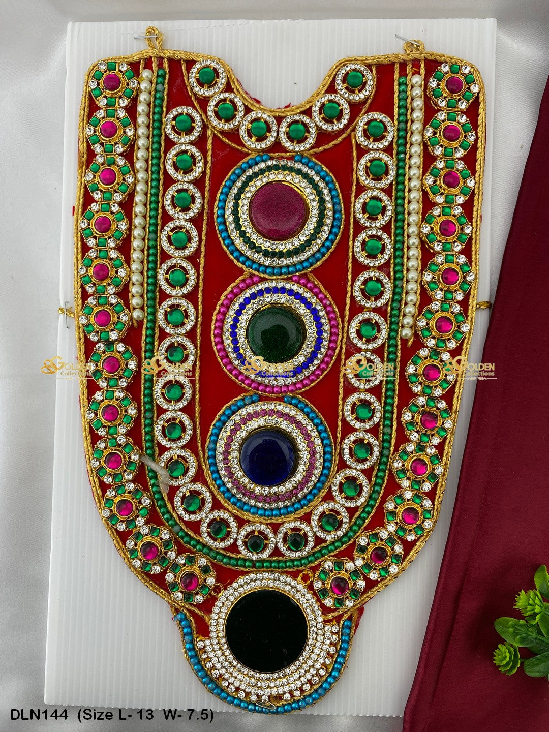 Indian Deity Jewelry Temple Deity Long Necklace Size: 13 X 6, Color: Green, Style: Chest Image 1