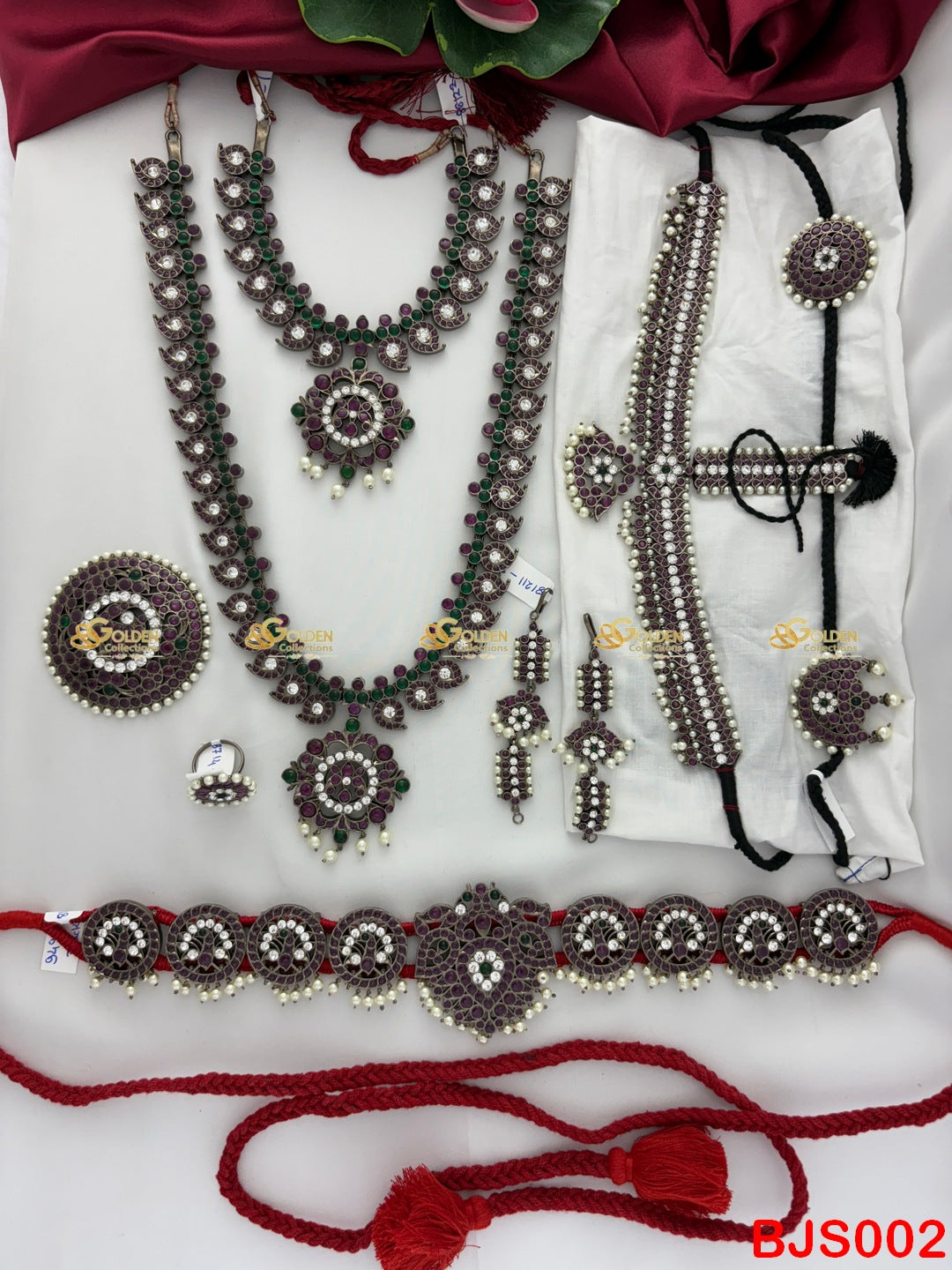 Antique Kemp Bharatanatyam Set in maroon & green with an oxidized finish. Includes haram, choker, vaddanam, headset & vanki for Arangetram.