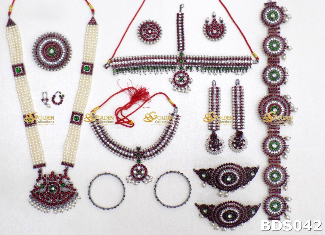 antique temple jewellery set bharatanatyam goldencollections