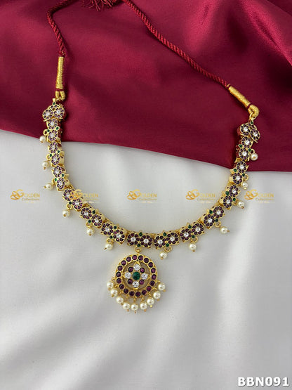 Bharatanatyam Kemp pearl short necklace with round pendant for Arangetram and Rangapravesam