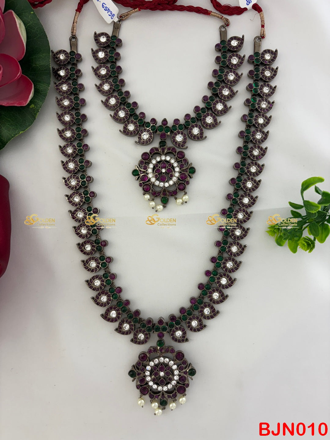 Goldencollections Bharatanatyam Mango Haram Set – Black Kemp Long & Short Necklace
