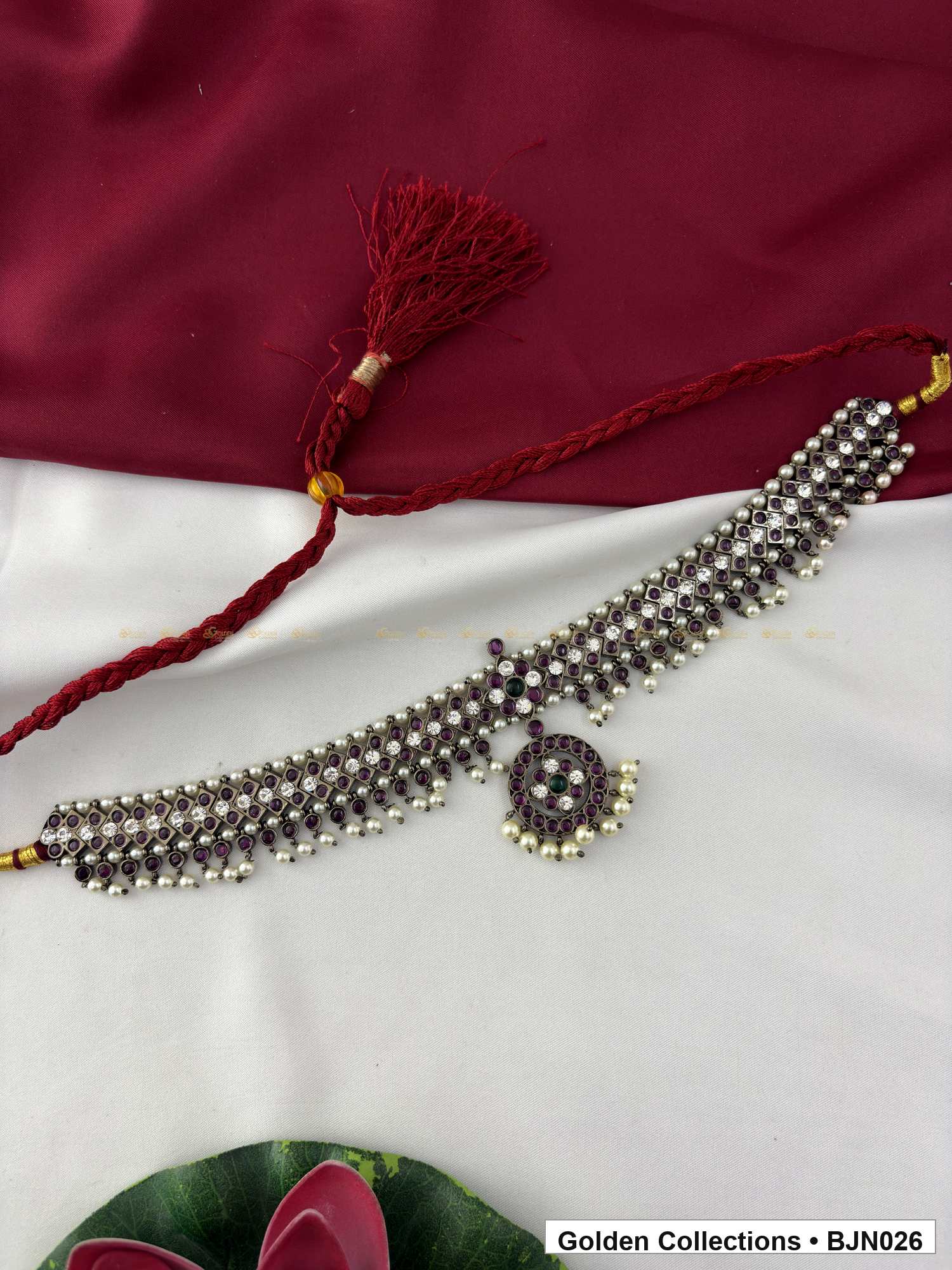 Close-up detail of Black Kemp Short Necklace for Bharatanatyam - Style 1 from Golden Collections