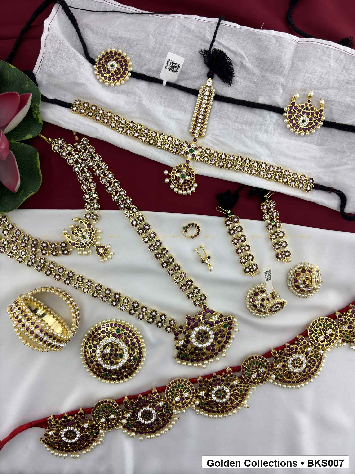 Nine-piece real kemp Bharatanatyam dance jewellery set with rakodi, belt and mattal additional view showing included classical dance jewellery pieces
