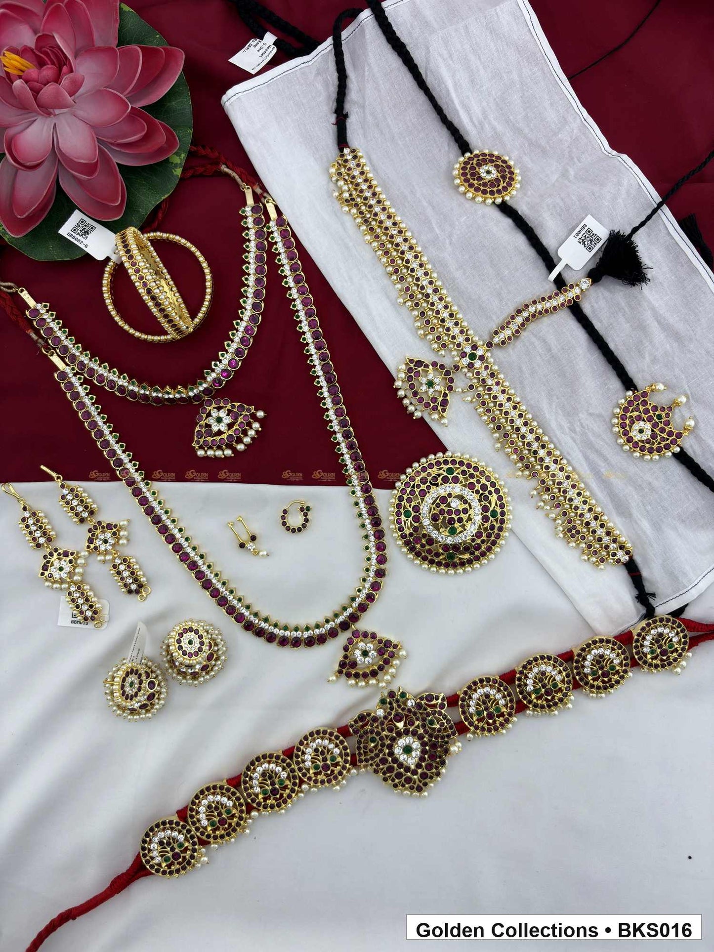 Nine-piece real kemp Bharatanatyam arangetram jewellery set with belt and rakodi close view showing kemp stone work