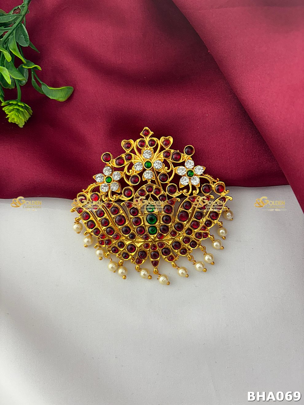 Front view of Kemp Rakodi Hair Crown for Bharatanatyam for Bharatanatyam dance hairstyle styling