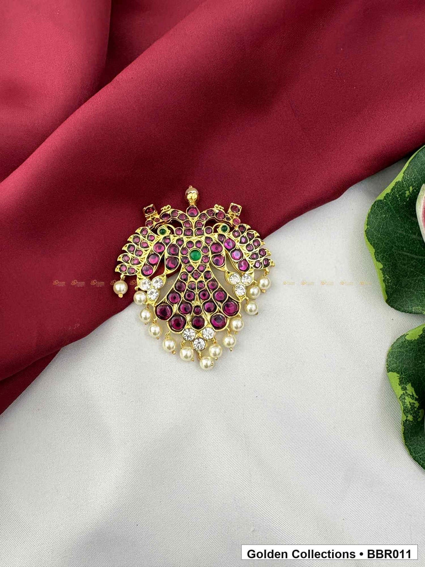 Front view of Ornate Real Kemp Rakodi with Pearl Drop Border from Golden Collections