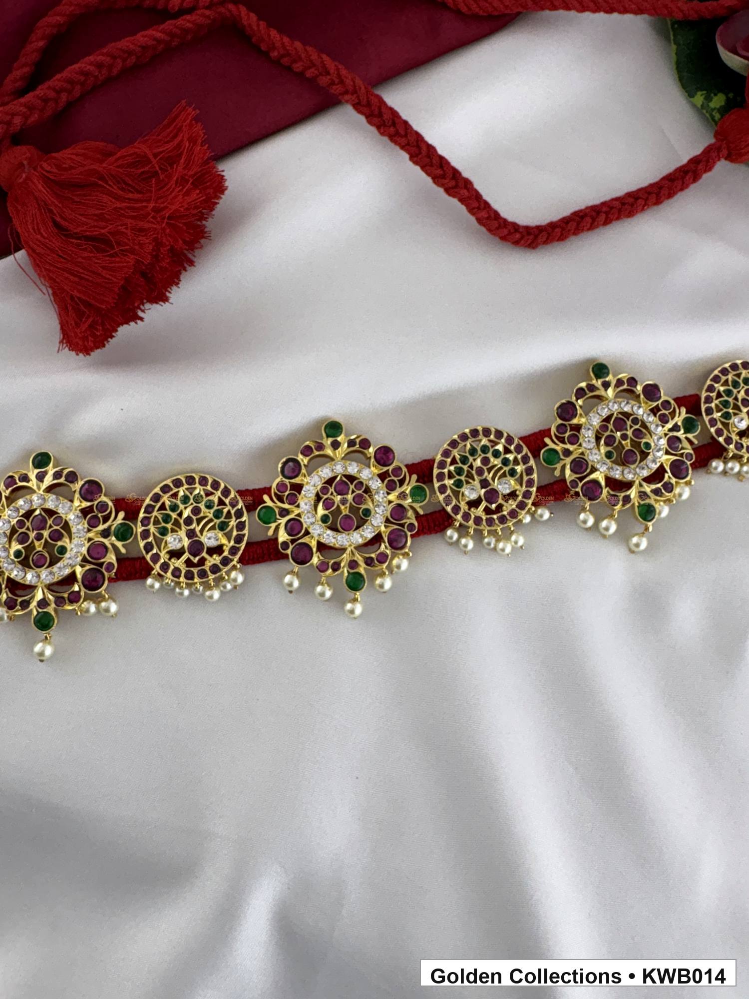 Additional product view of Pearl Medallion Real Kemp Vaddanam Waist Belt from Golden Collections