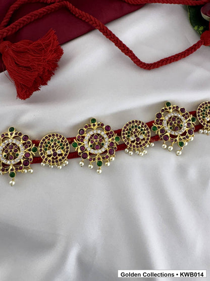 Additional product view of Pearl Medallion Real Kemp Vaddanam Waist Belt from Golden Collections
