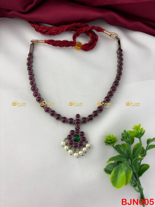 Simple Bharatanatyam Kemp Necklace Black Polish Temple Jewellery with Green Stone Pendant and Pearl Drops