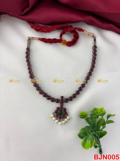 Simple Bharatanatyam Kemp Necklace in Black Polish. Goldencollectons