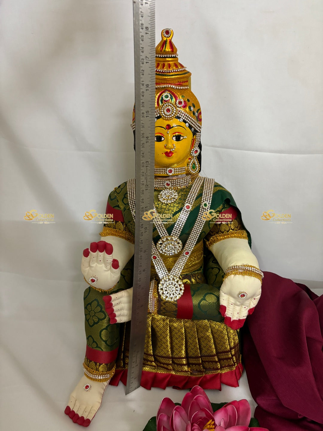 Sravanamasam Pooja Vratham with Varamahalakshmi Idol VVD-137