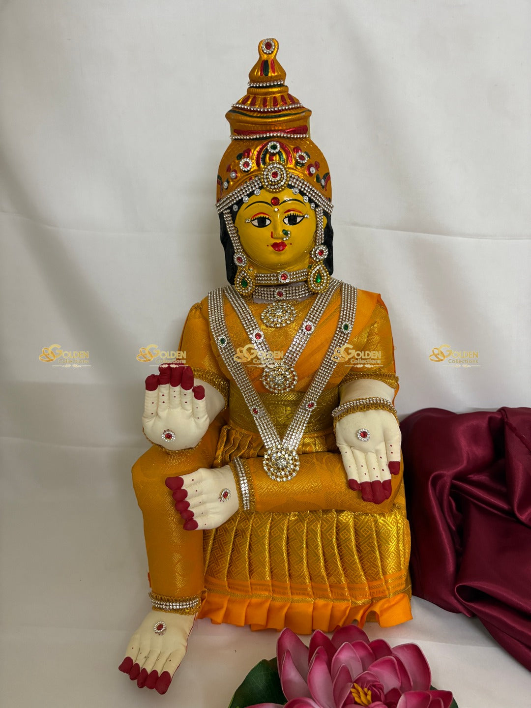 Lakshmi Devi Vigraham Ideal for Varalakshmi Vratham VVD-130