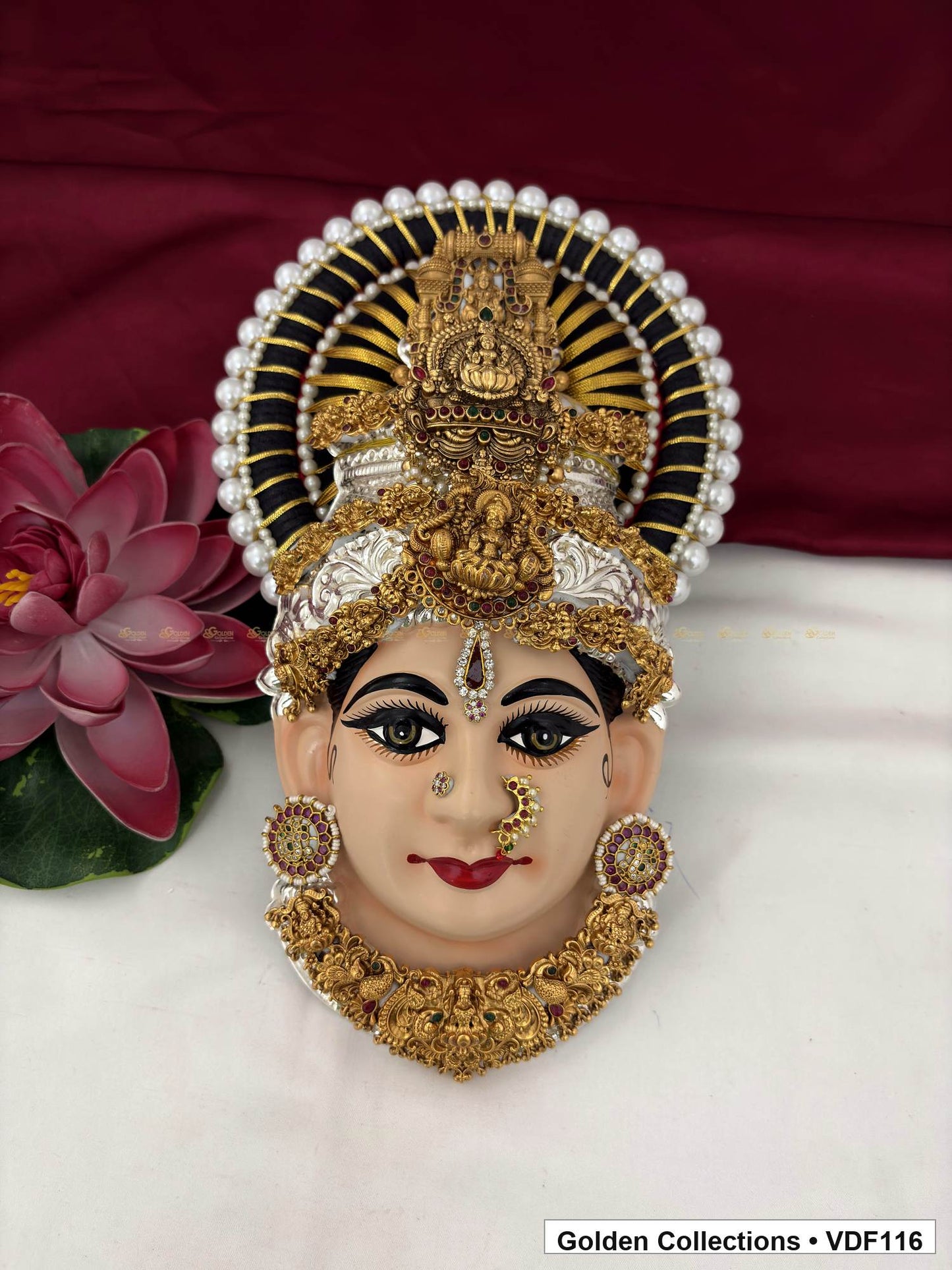 Varalakshmi Tanjore Face with Circular Medallion Crown and Scalloped Necklace full front view