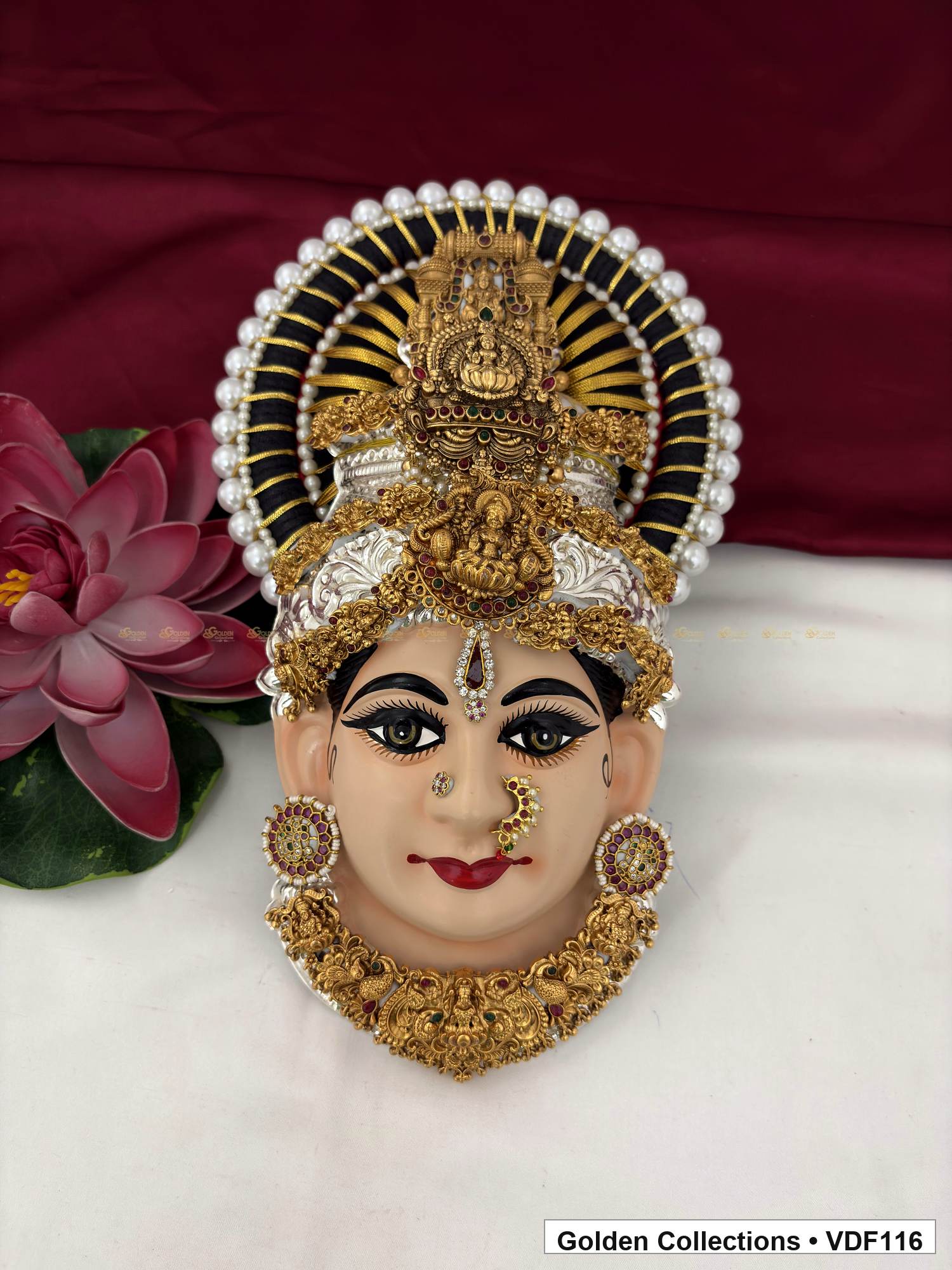 Varalakshmi Tanjore Face with Circular Medallion Crown and Scalloped Necklace full front view
