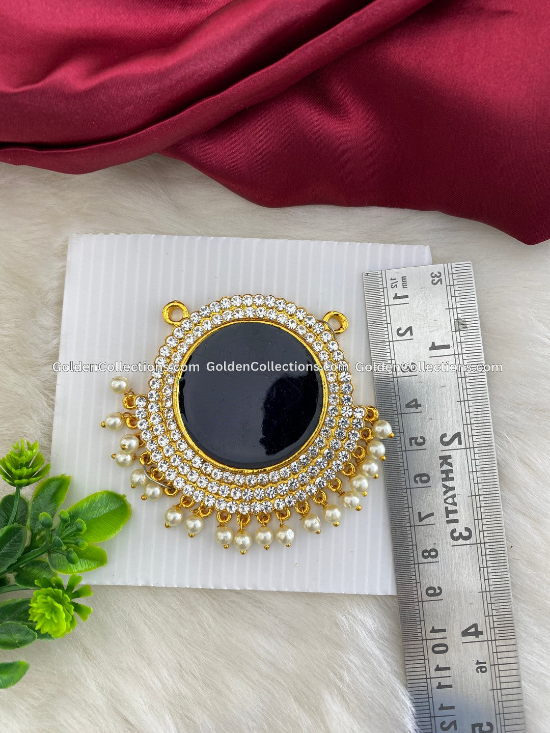 Elegant Hindu Goddess Jewellery Locket - GoldenCollections DGP-061 2