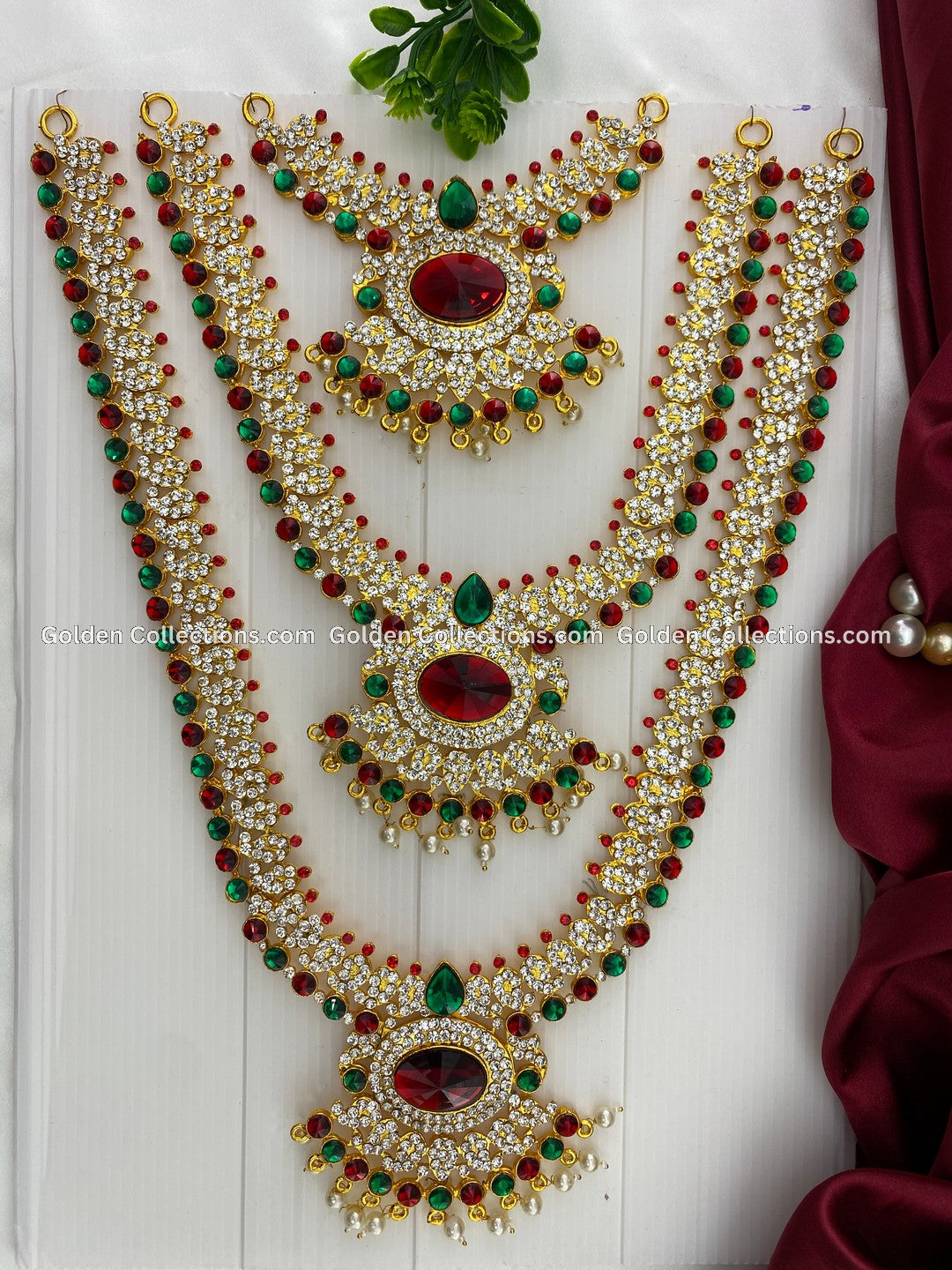 Ornate Jewellery Set for Hindu Goddesses-GoldenCollections